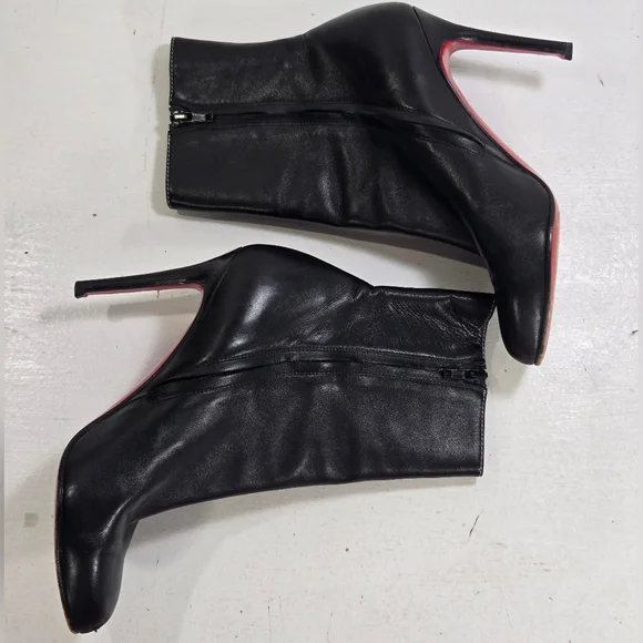 Christiabn Loyboutin Elegant Black Leather Ankle Boots 37½ 7½ - Picture 6 of 12